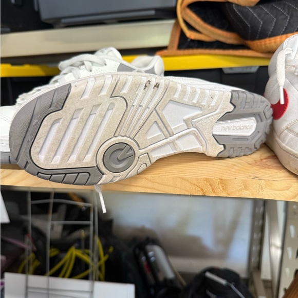 New Balance 550 White Gray Athletic Shoes - Picture 2 of 3